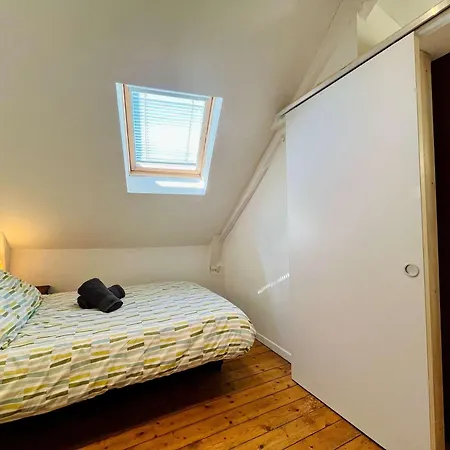 The Duplex Des Flots In The Heart Of Just Steps From The Lägenhet Grandcamp-Maisy
