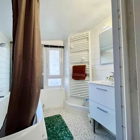 The Duplex Des Flots In The Heart Of Just Steps From The Lägenhet