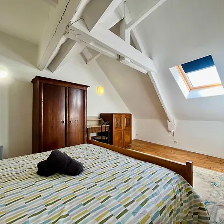 The Duplex Des Flots In The Heart Of Just Steps From The *