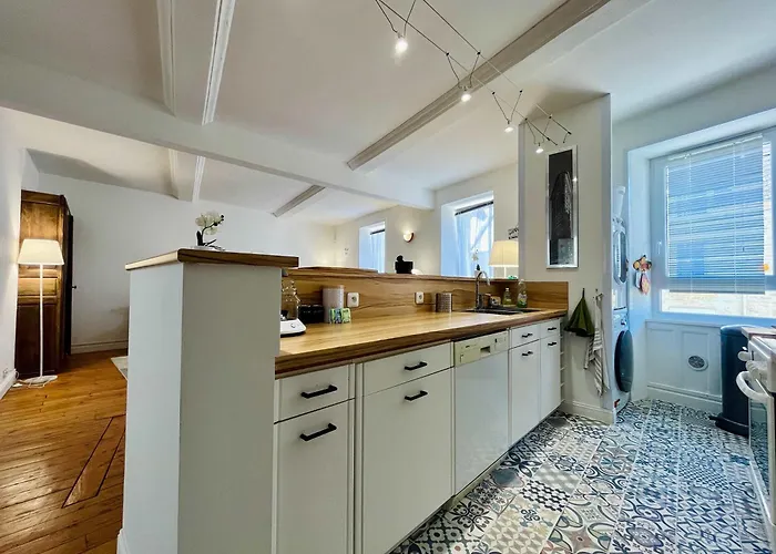 Apartament The Duplex Des Flots In The Heart Of Just Steps From The *