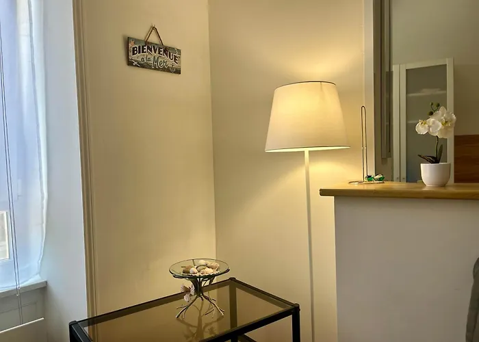 The Duplex Des Flots In The Heart Of Just Steps From The Apartament Grandcamp-Maisy