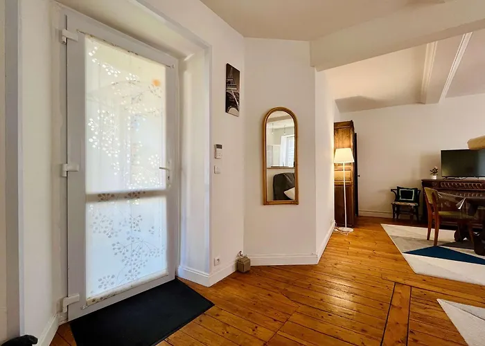 The Duplex Des Flots In The Heart Of Just Steps From The *