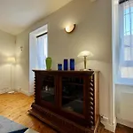 The Duplex Des Flots In The Heart Of Just Steps From The