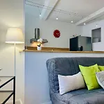 The Duplex Des Flots In The Heart Of Just Steps From The Lejlighed Grandcamp-Maisy