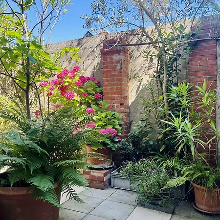 Apartman The Duplex Des Flots In The Heart Of Just Steps From The *