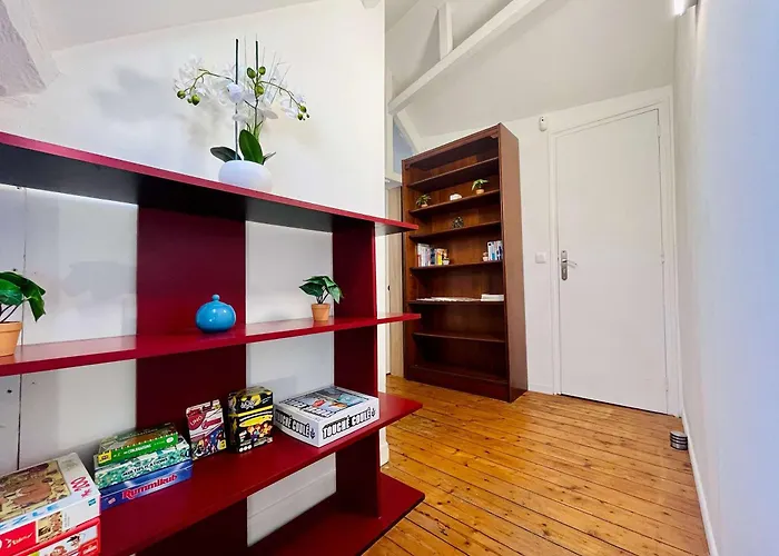 The Duplex Des Flots In The Heart Of Just Steps From The * Grandcamp-Maisy