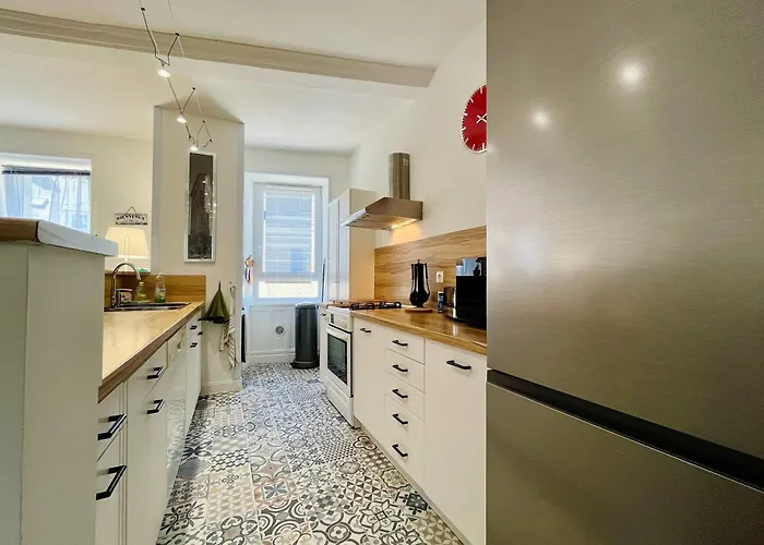 Apartman The Duplex Des Flots In The Heart Of Just Steps From The